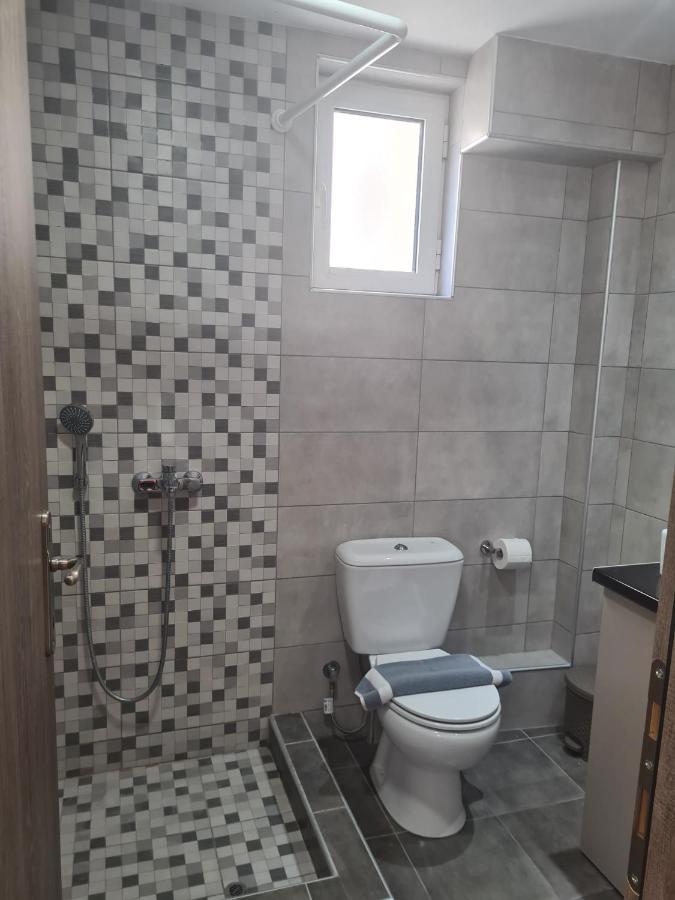 Sahakyan Lara 3 Apartment Alexandroupoli Bagian luar foto